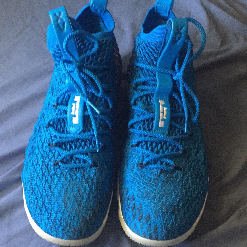 LeBron 15 Hardwood classics Taking Offers